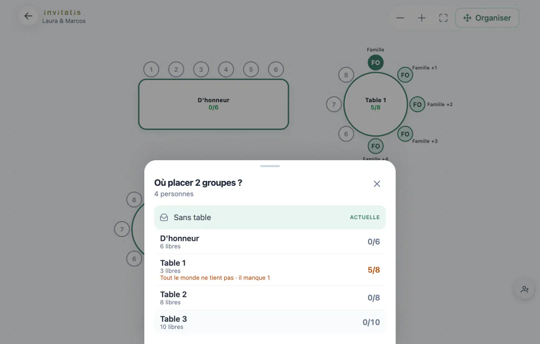 Fenêtre « Où placer 2 groupes ? », avec la Table 1 signalée en orange : « Tout le monde ne tient pas · il manque 1 ».